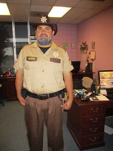 Luis Herrnandez as a Cop from 'Walking Dead'.